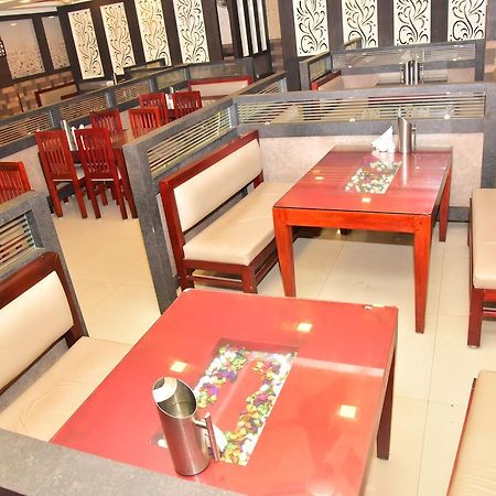 Bright Palace Restaurant And Residency Hotel Шимога Екстериор снимка